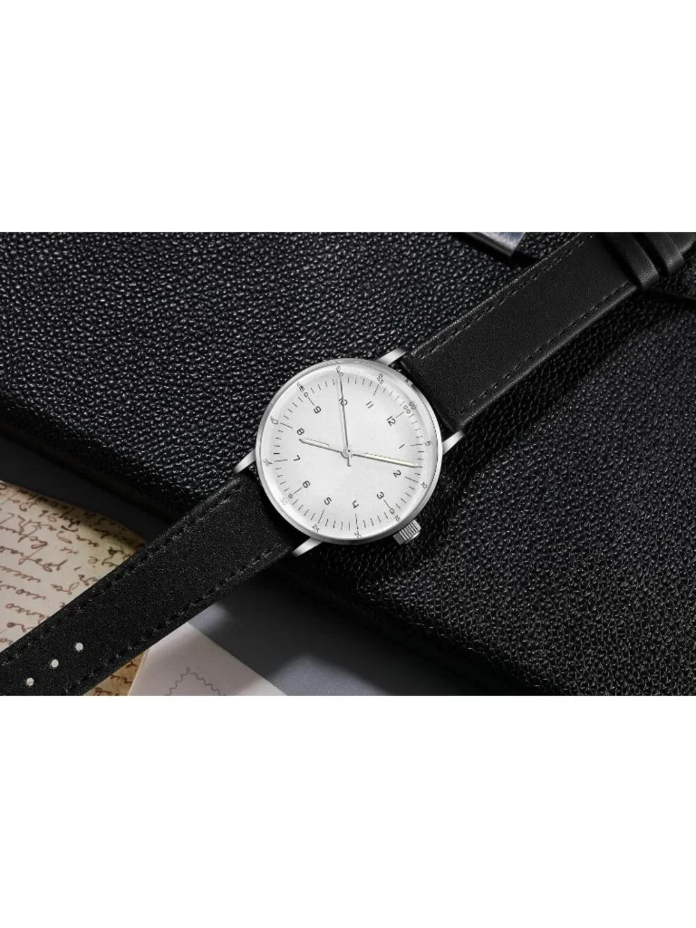 Men's Silver White Vintage Mechanical Casual and Minimalist Manual Wrist Watch